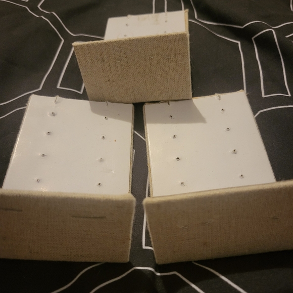 Earring Stands - Picture 4 of 4